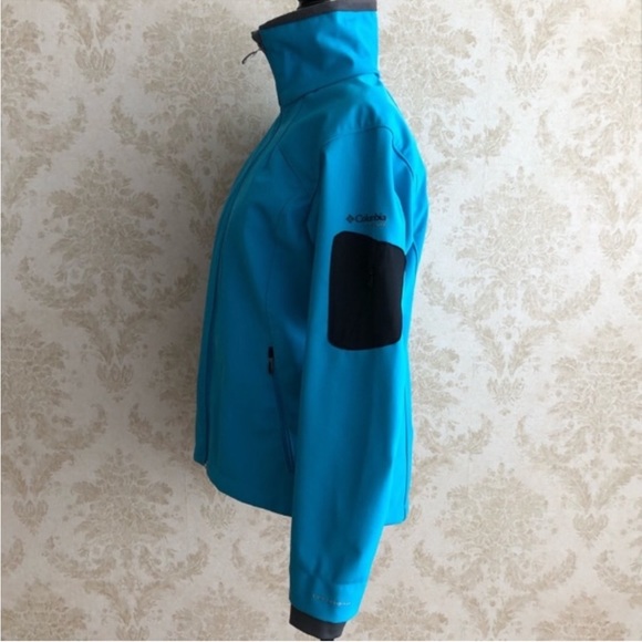 Columbia Titanium waterproof jacket - Picture 3 of 10